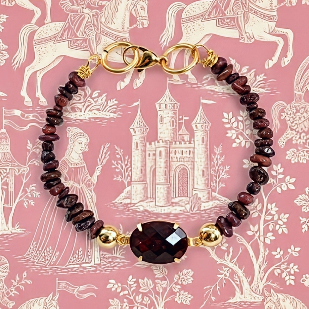 4.5 Carats Natural Ruby Chips And Centerpiece Ruby Bracelet